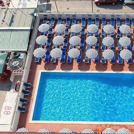 Majestic Hotel 3*
