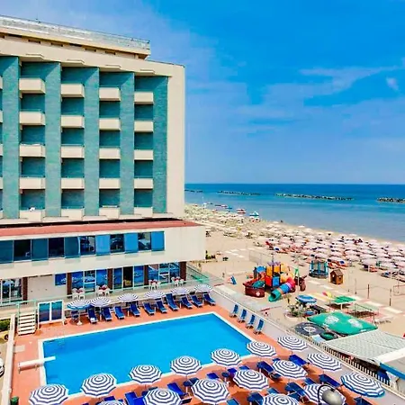 Majestic Hotel 3*